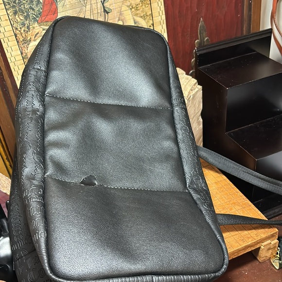 Juicy Couture Lg. Weekender Bag Black Faux Leather w Zip Coin Purse 17”x11”x8” - Picture 15 of 17